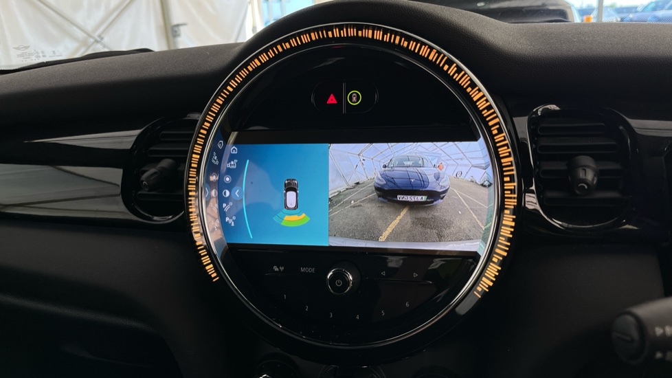 MINI HATCHBACK reverse camera