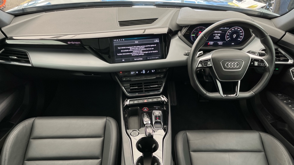 AUDI E-TRON GT Image 11