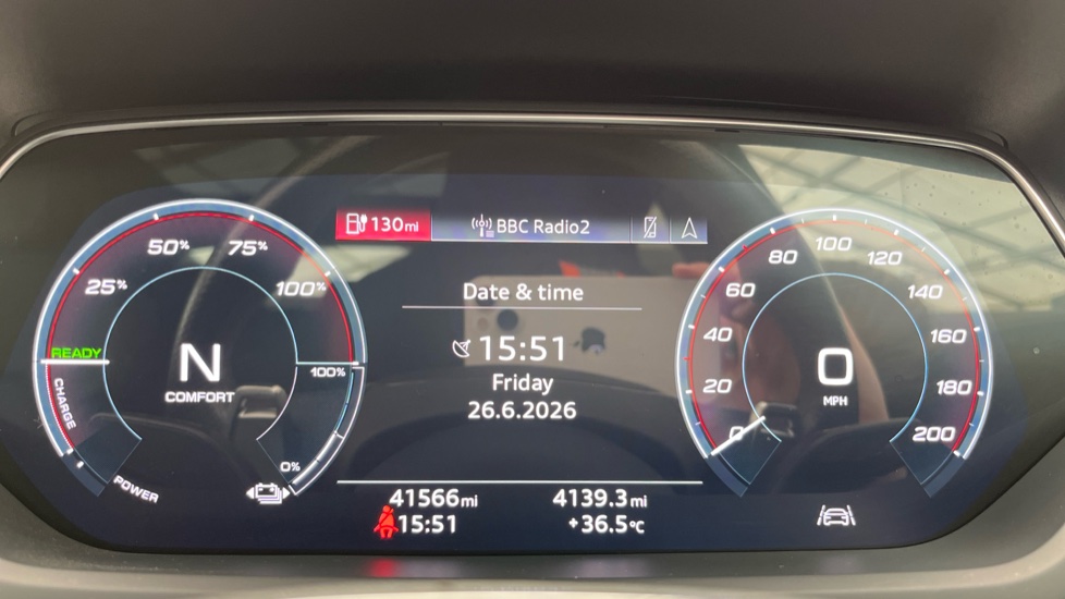 AUDI E-TRON GT Image 13