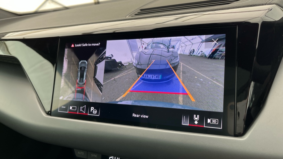AUDI E-TRON GT Reverse camera