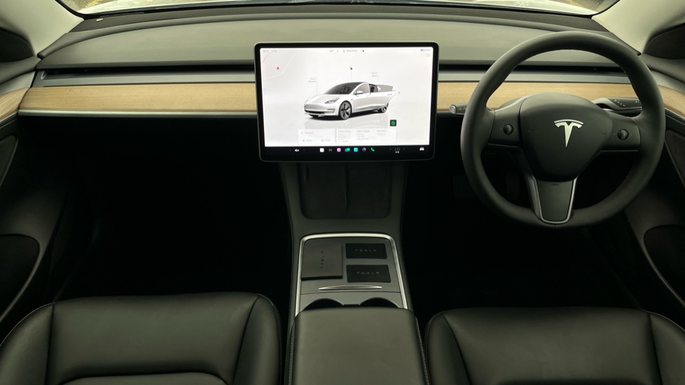TESLA MODEL 3 Image 11