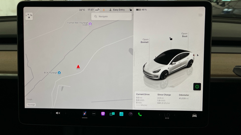 TESLA MODEL 3 Image 12