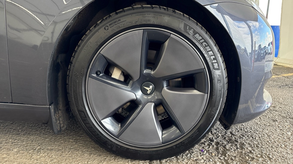 TESLA MODEL 3 SALOON Long Range AWD 4dr Auto