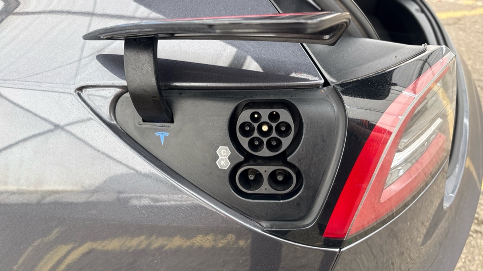 TESLA MODEL 3 SALOON Long Range AWD 4dr Auto
