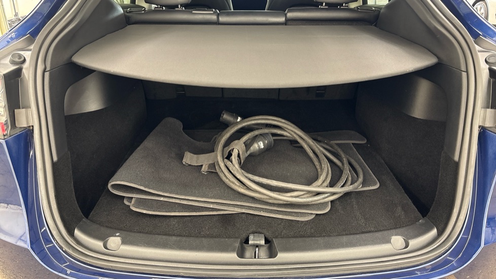 TESLA MODEL Y Image 15