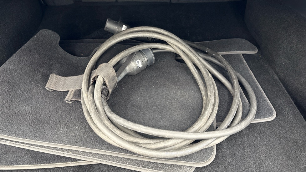 TESLA MODEL Y Image 22