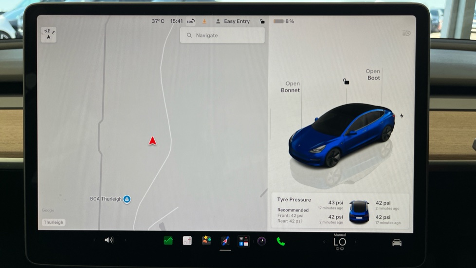 TESLA MODEL 3 Image 12