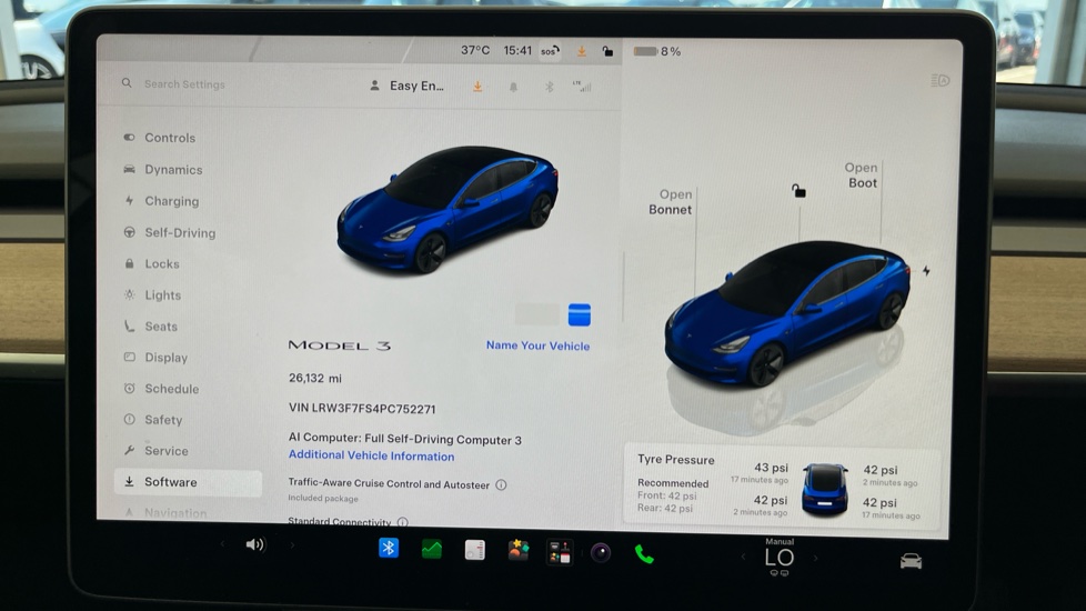 TESLA MODEL 3 Image 13
