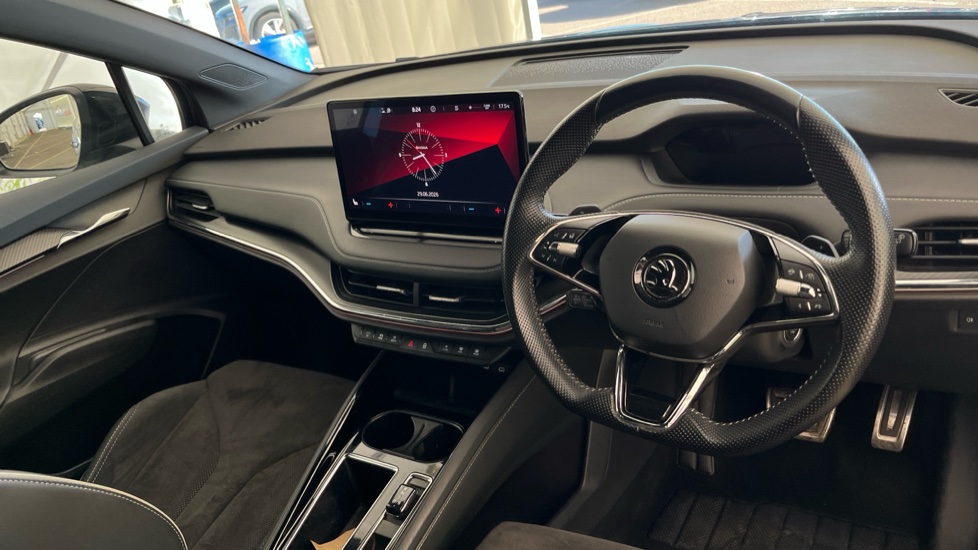 SKODA ENYAQ Image 9
