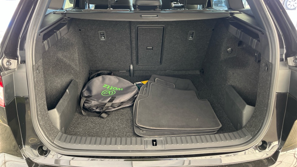 SKODA ENYAQ Image 15