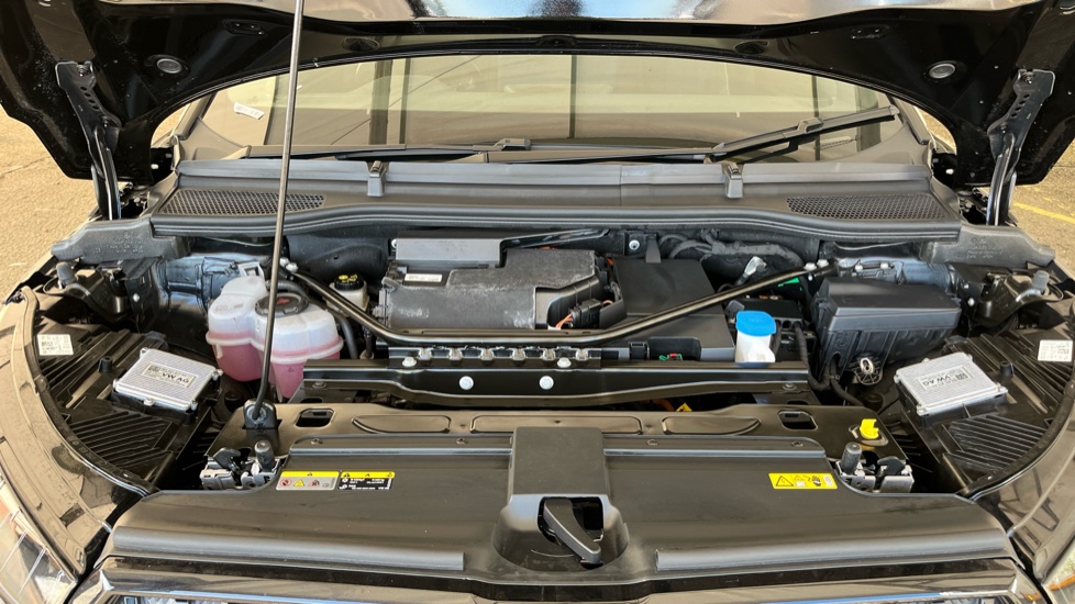 SKODA ENYAQ Image 16