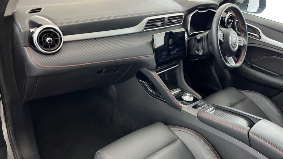 MG ZS Image 10