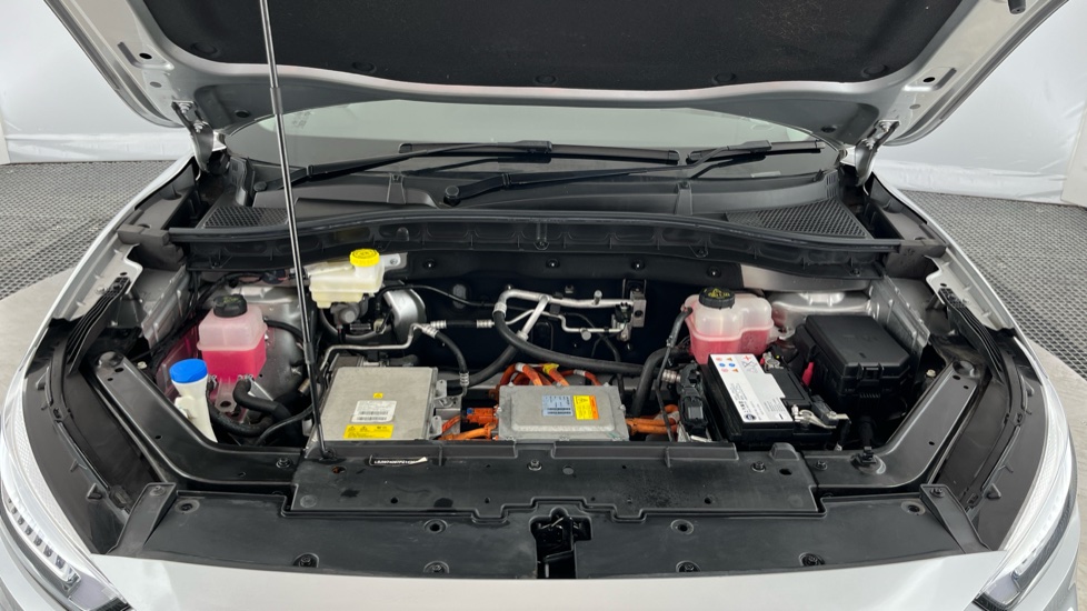 MG ZS Image 16