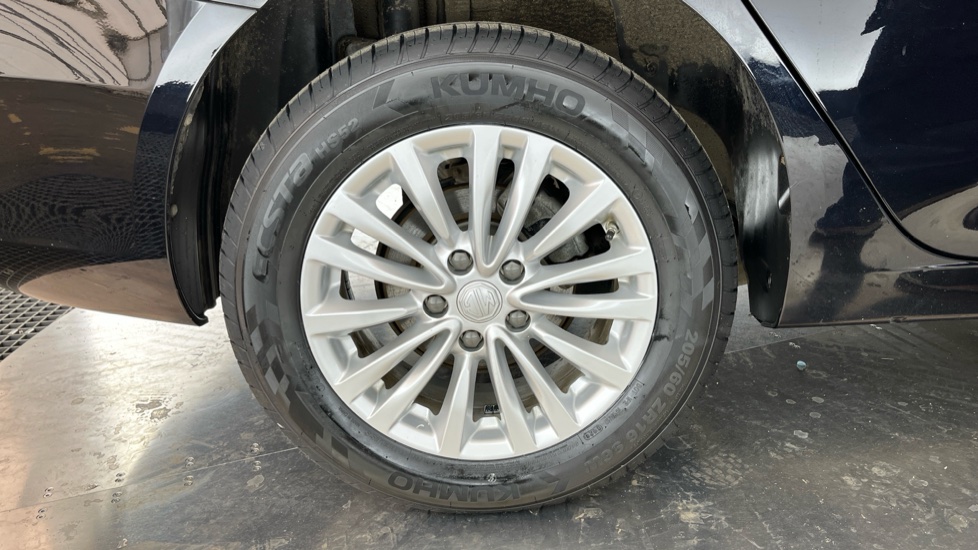 MG MG5 Image 19