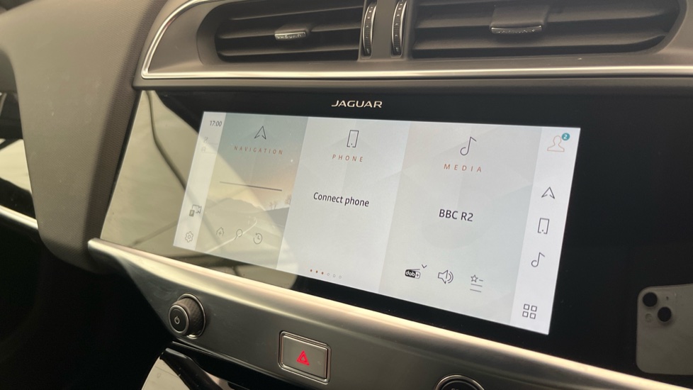 JAGUAR I-PACE Image 12