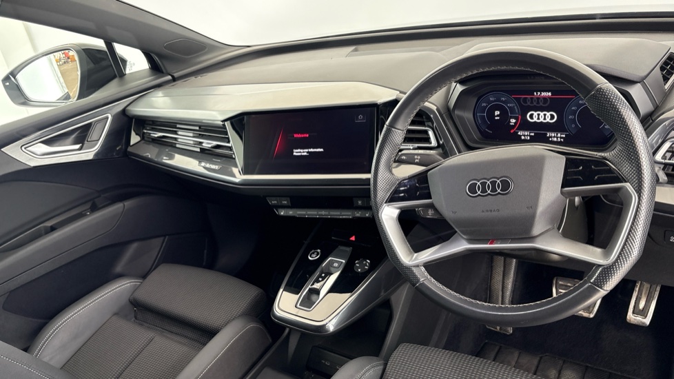 AUDI Q4 Image 9