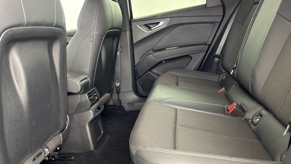 AUDI Q4 Image 14