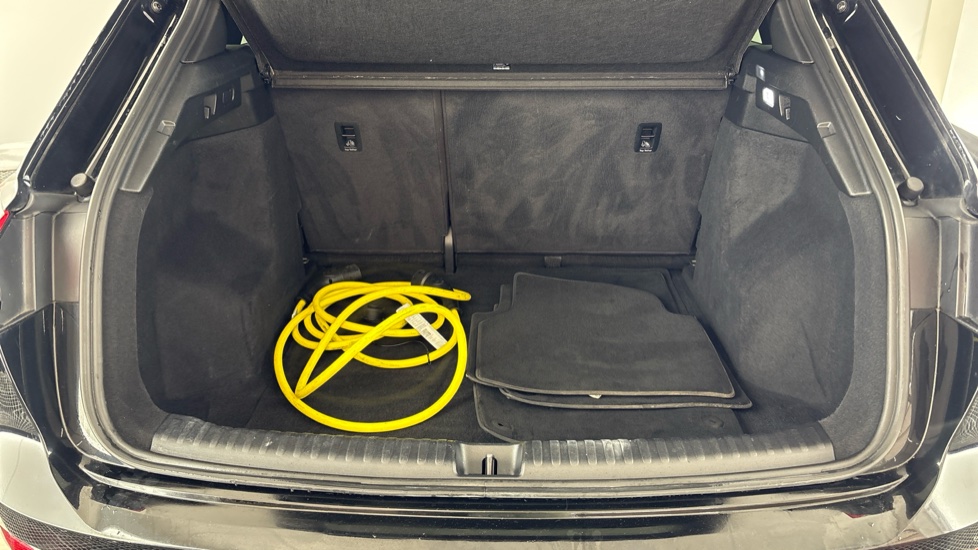 AUDI Q4 Image 15