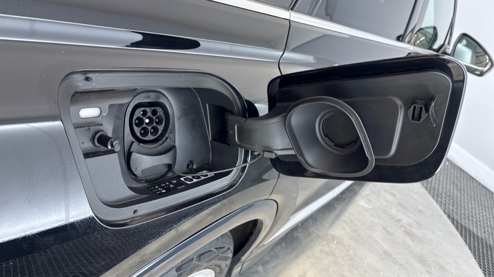 AUDI Q4 Image 21