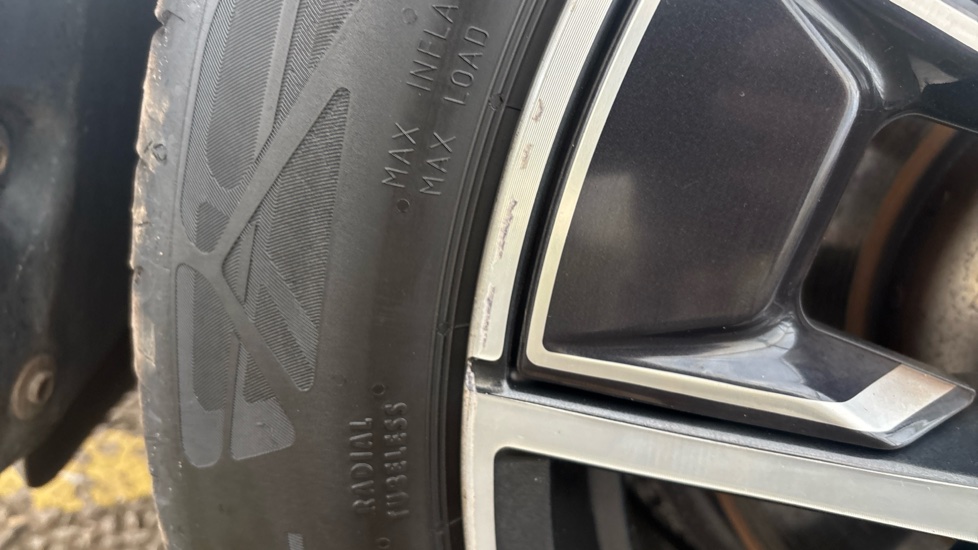 BMW I4 scuff