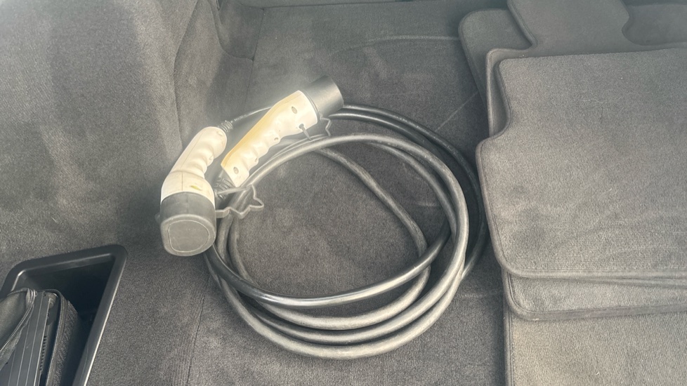BMW I4 Image 22