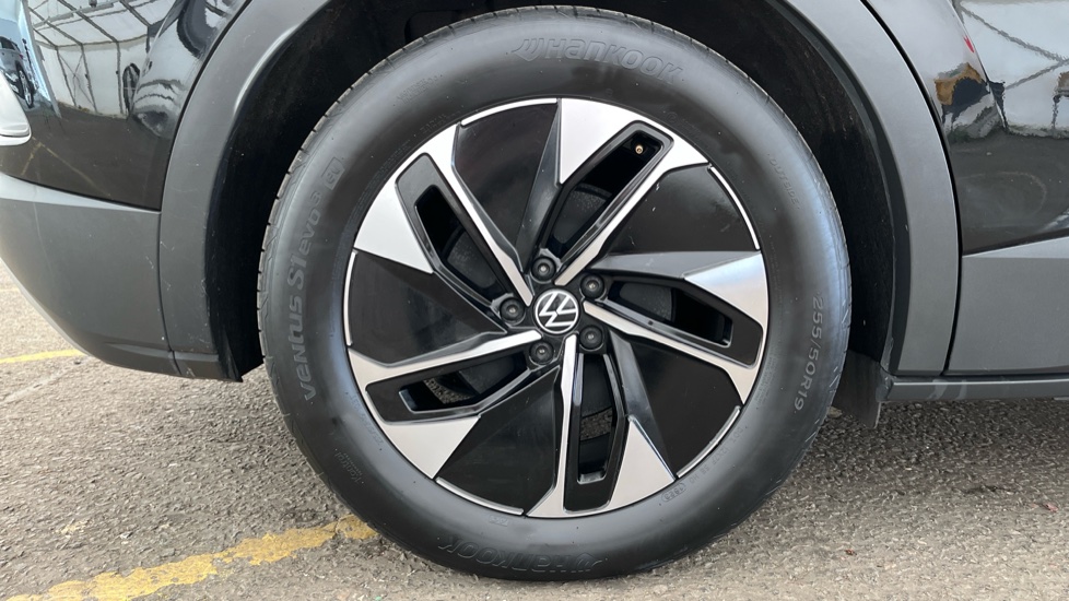 VOLKSWAGEN ID.4 Image 19