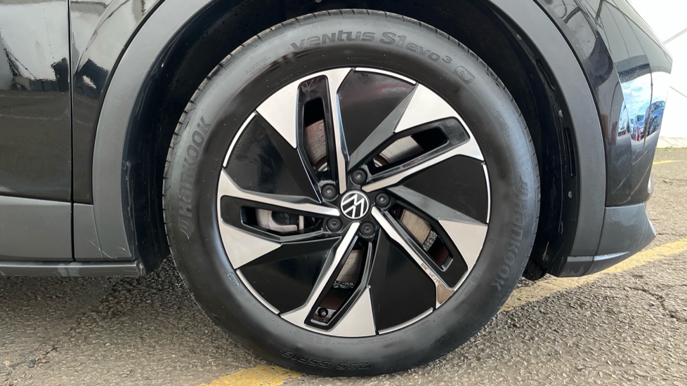 VOLKSWAGEN ID.4 Image 20