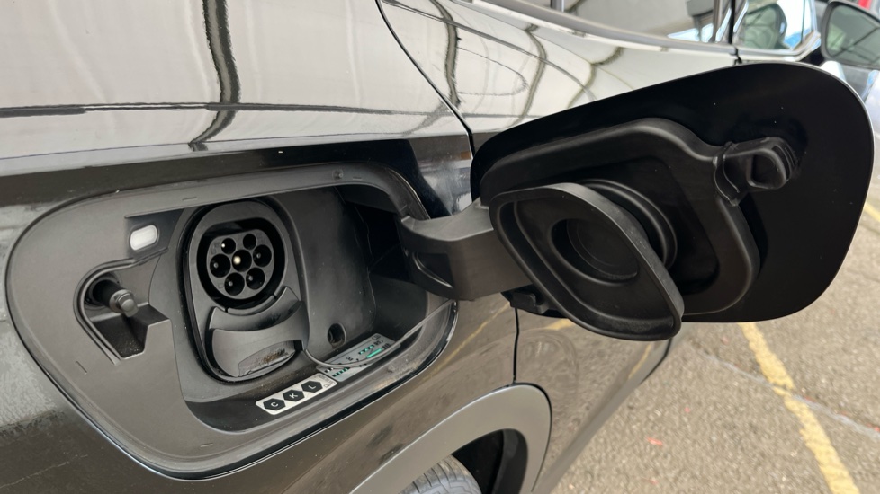 VOLKSWAGEN ID.4 Image 21