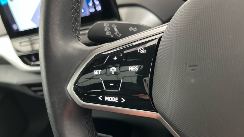 VOLKSWAGEN ID.4 Cruise control