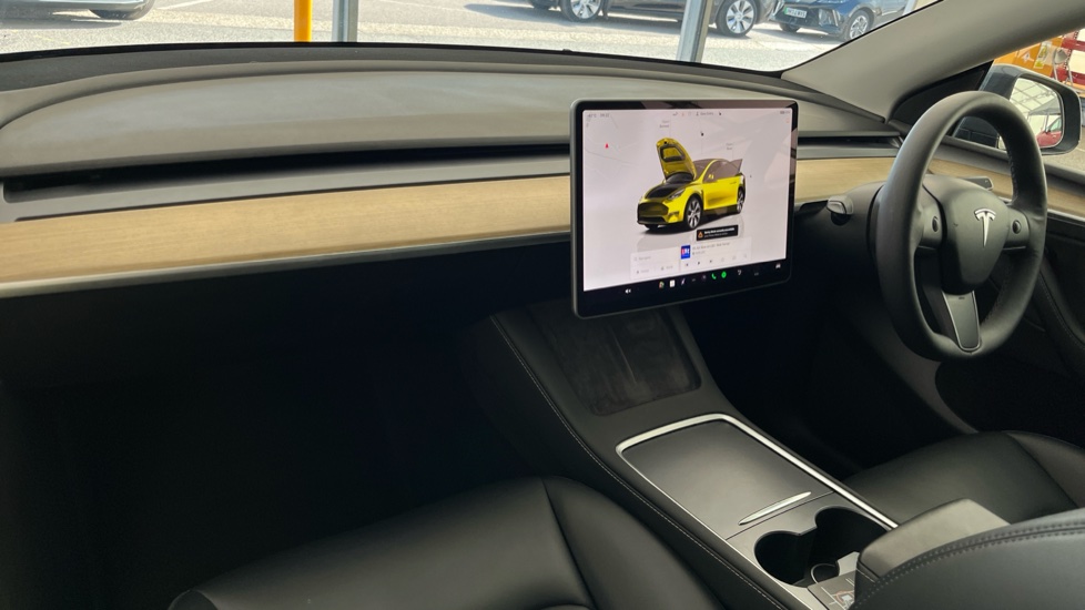TESLA MODEL Y Image 10