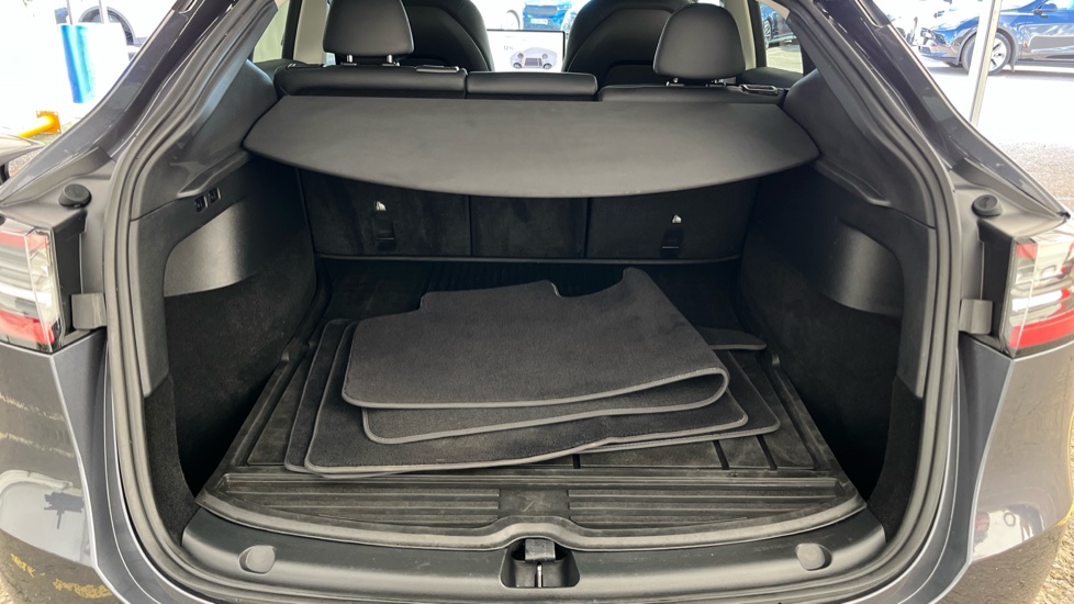 TESLA MODEL Y Image 15