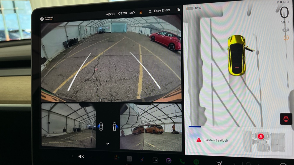 TESLA MODEL Y reverse camera