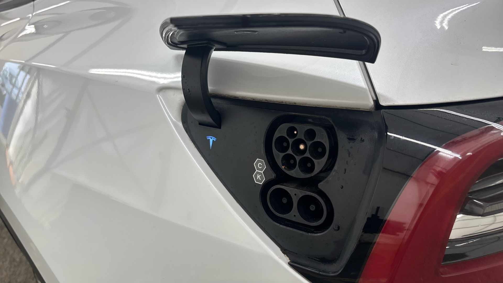TESLA MODEL Y MODEL Y HATCHBACK RWD 5dr Auto