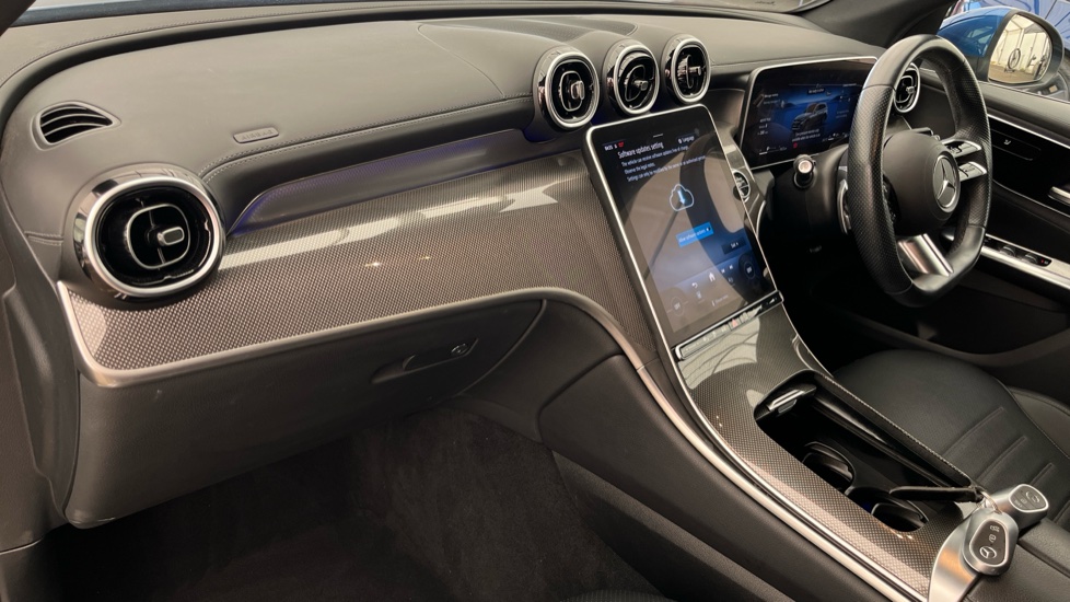 MERCEDES GLC Image 10
