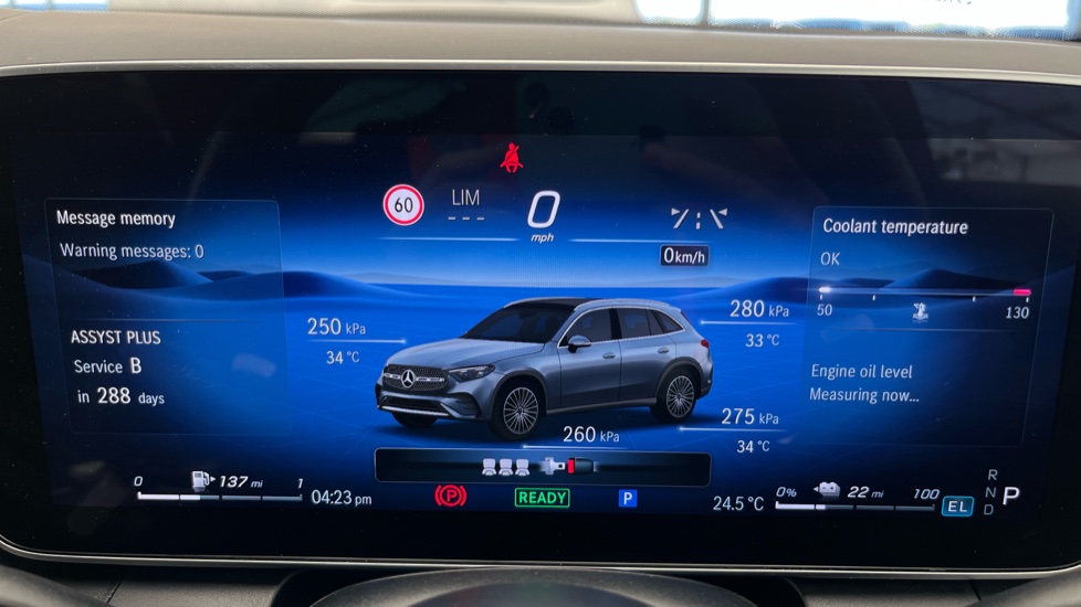 MERCEDES GLC Image 13