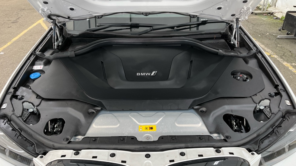 BMW iX3 Image 16