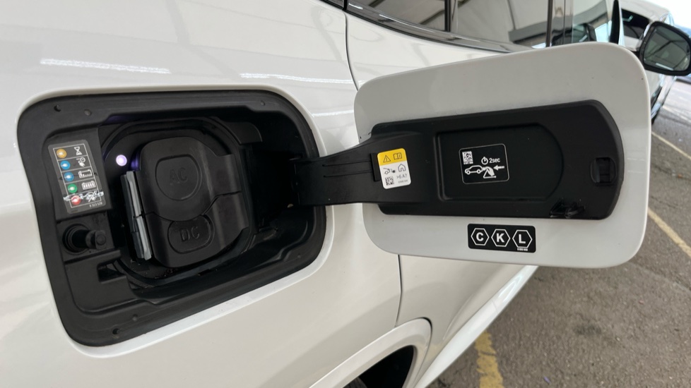 BMW iX3 Image 21