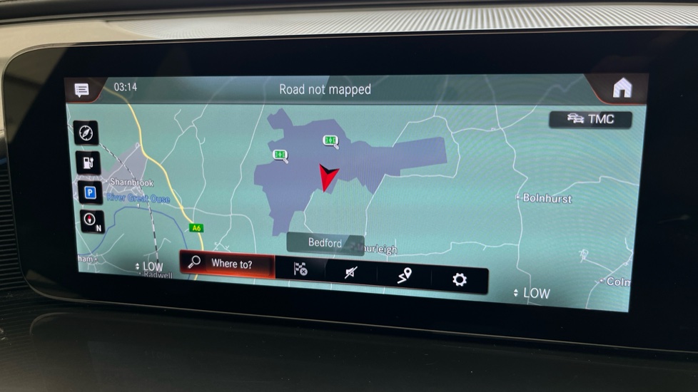 MERCEDES EQC Image 12