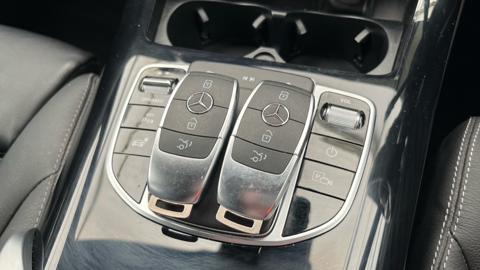 MERCEDES EQC 2 keys available