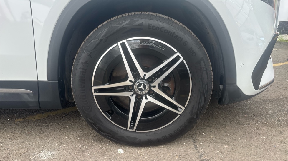 MERCEDES EQA Image 20