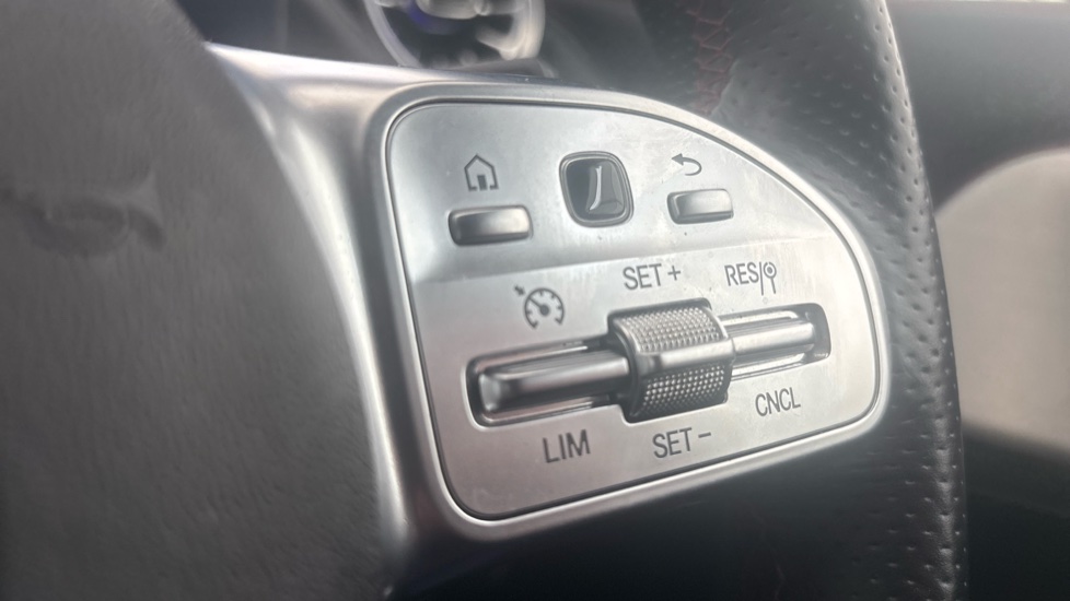 MERCEDES EQA cruise control