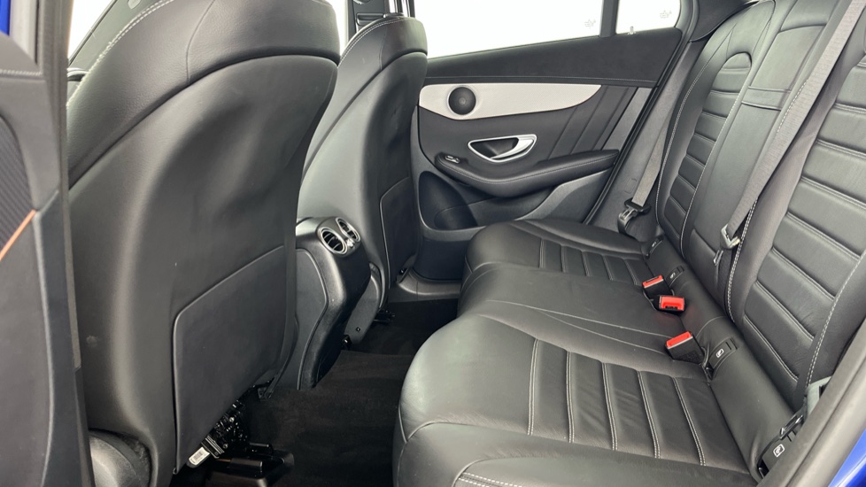 MERCEDES EQC Image 14