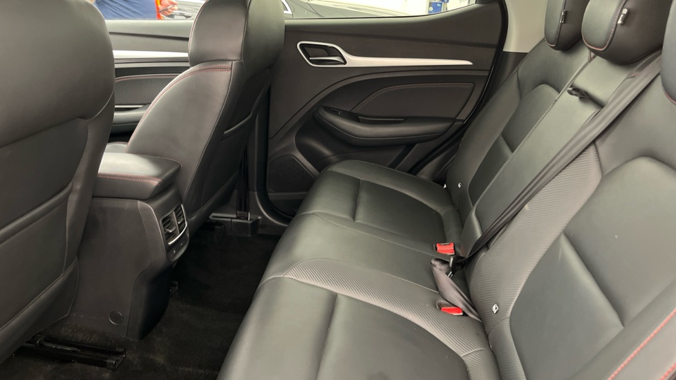 MG ZS Image 14