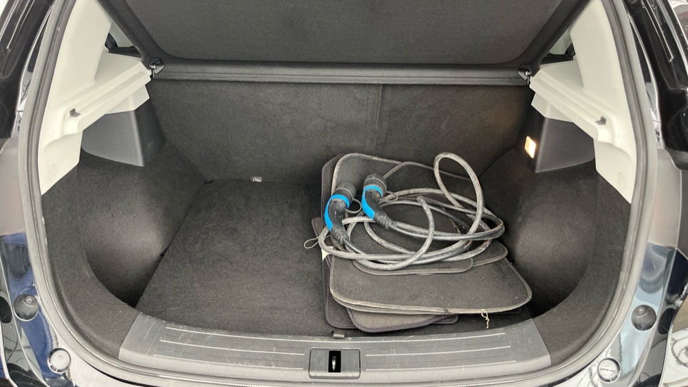 MG ZS Image 15