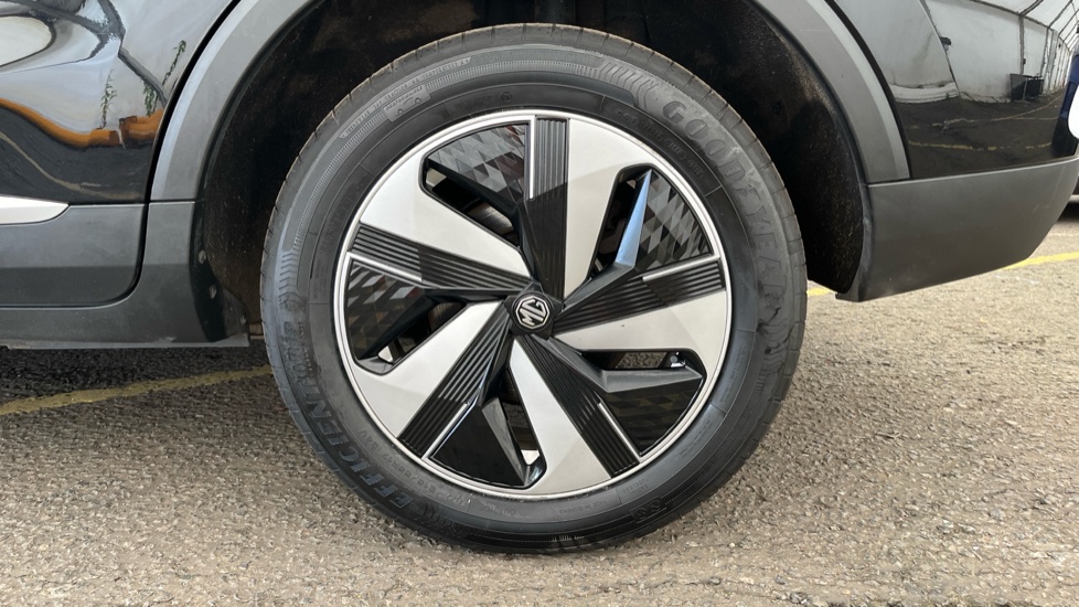 MG ZS Image 18