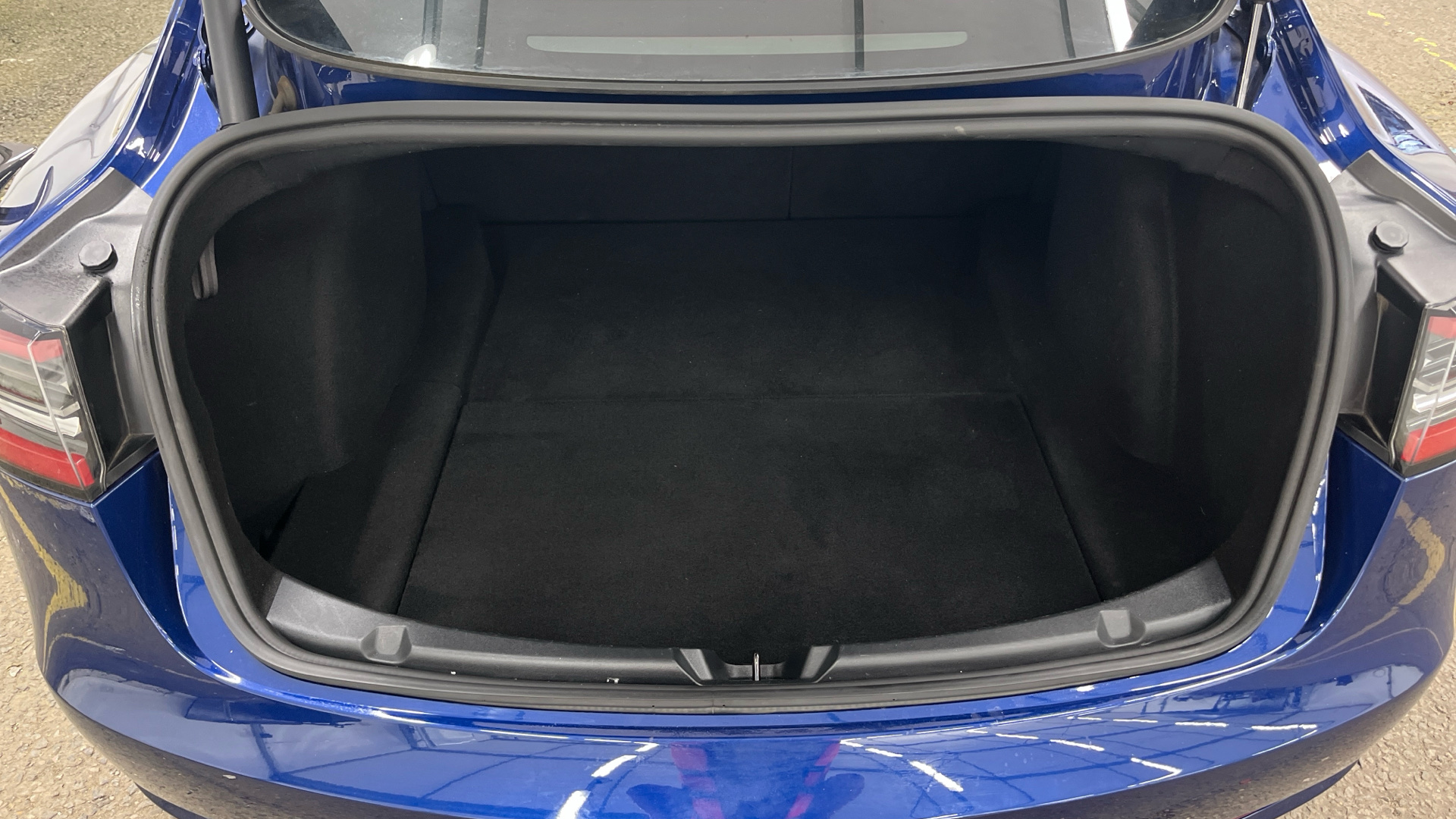 TESLA MODEL 3 MODEL 3 SALOON RWD 4dr Auto