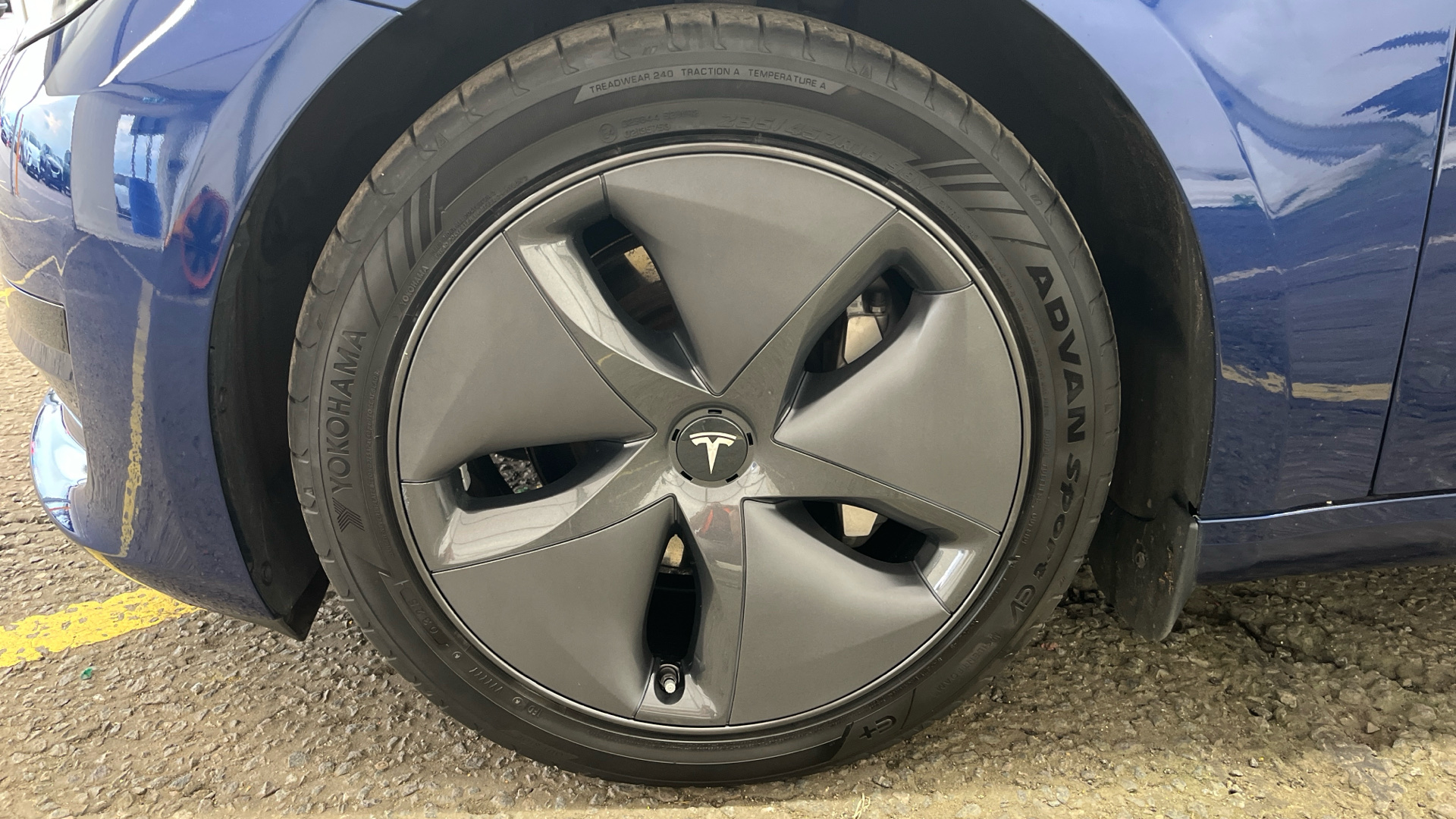 TESLA MODEL 3 MODEL 3 SALOON RWD 4dr Auto