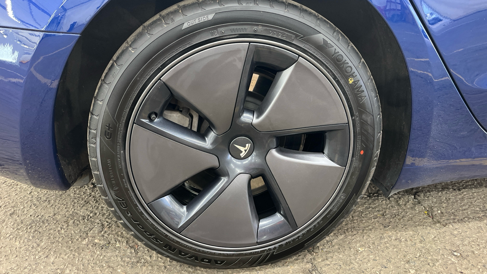 TESLA MODEL 3 MODEL 3 SALOON RWD 4dr Auto