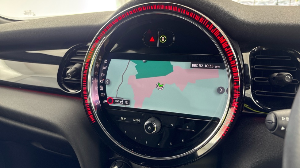 MINI HATCHBACK Image 13