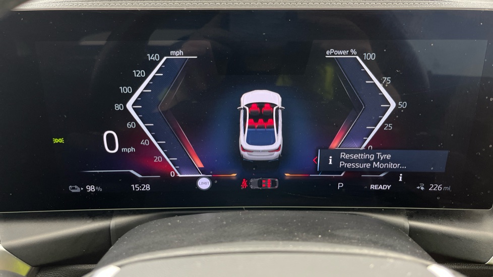 BMW I4 Image 13